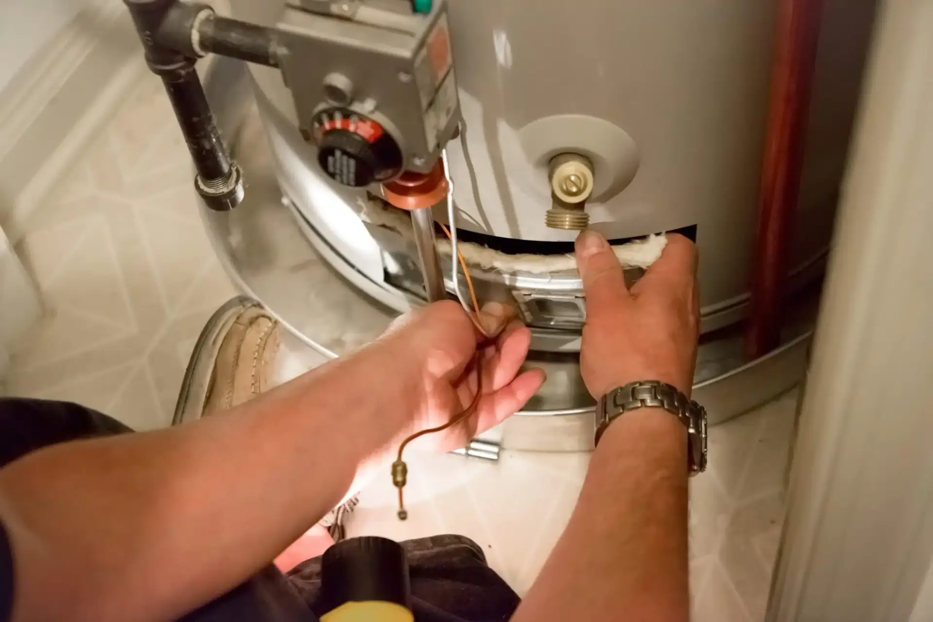 electric hot water system not working
