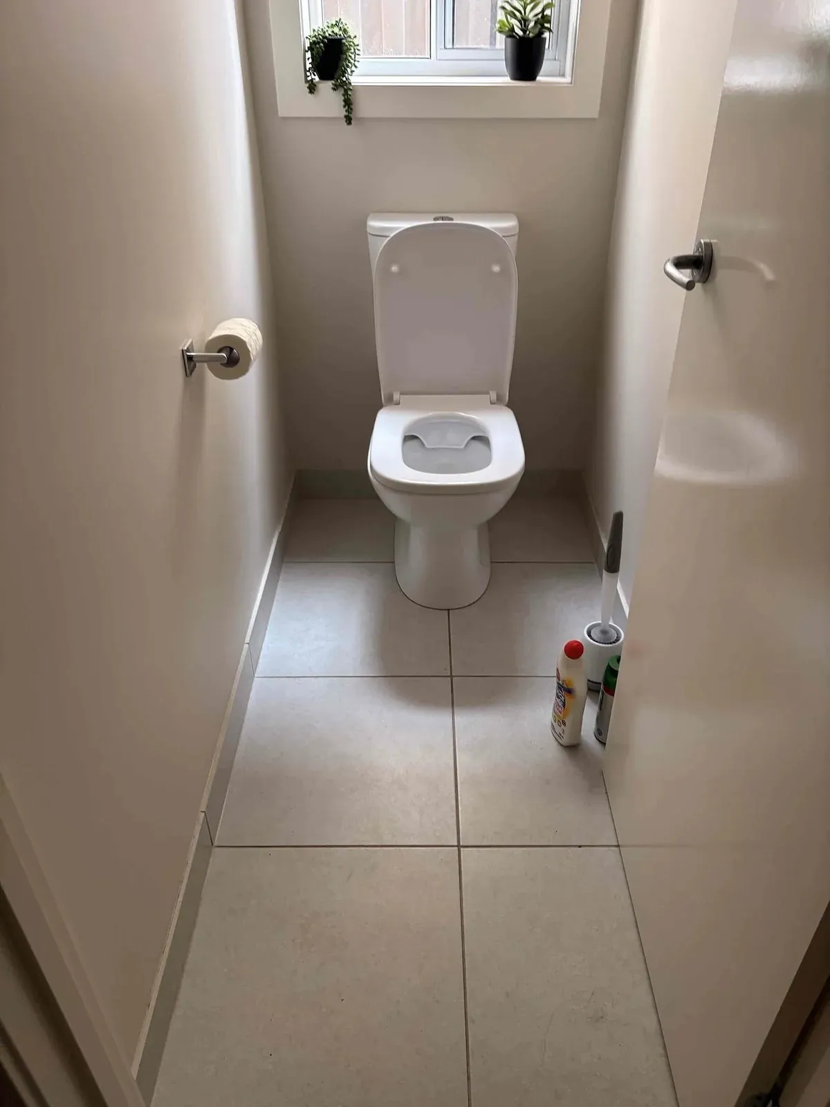 New toilet suite in a narrow toilet room