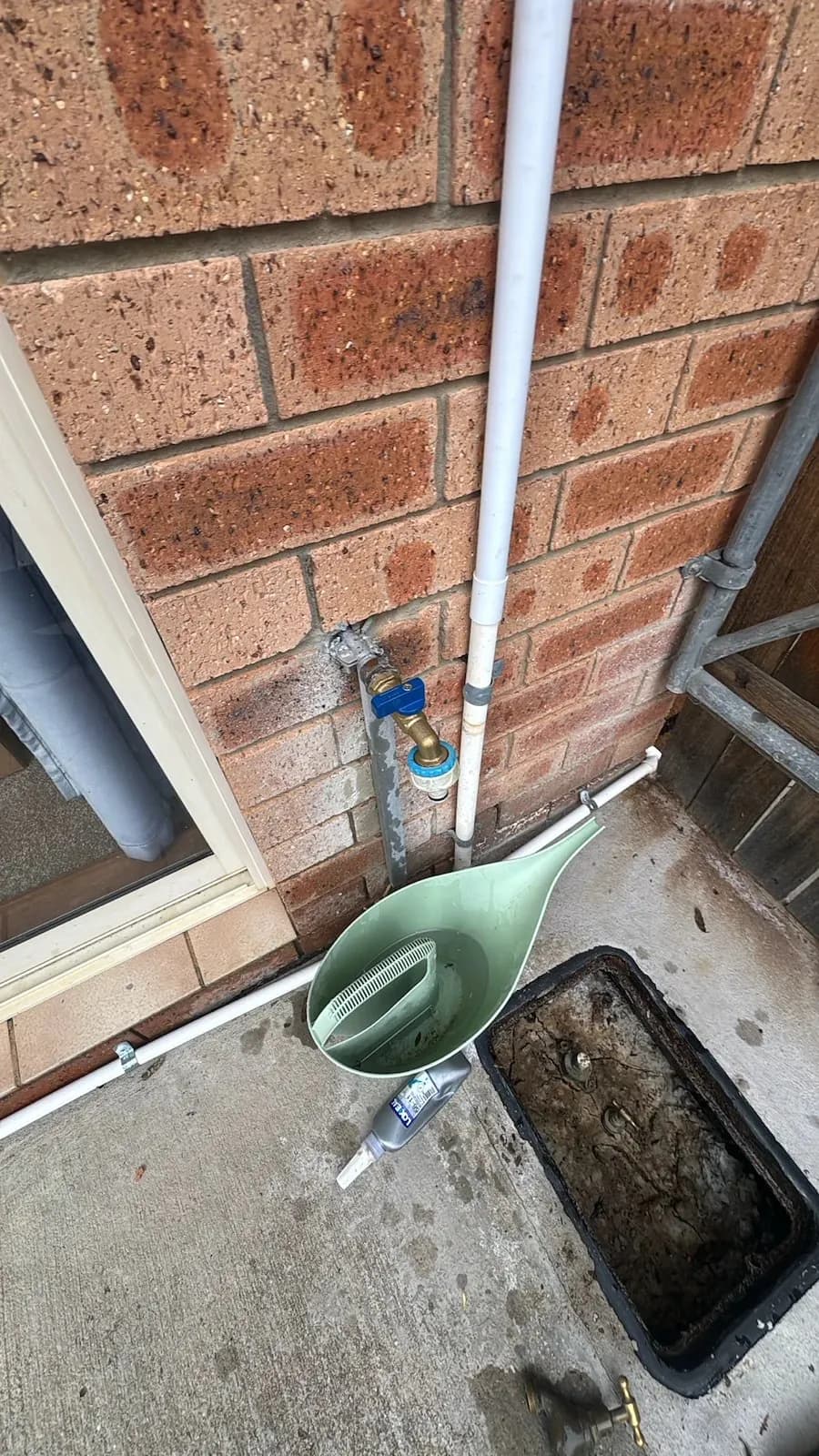 New quarter-turn garden tap