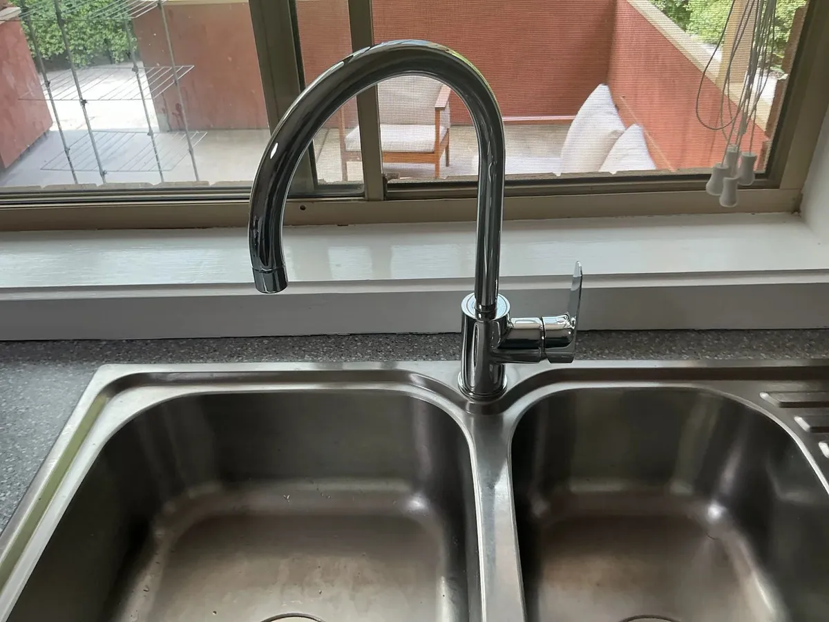New kitchen mixer tap